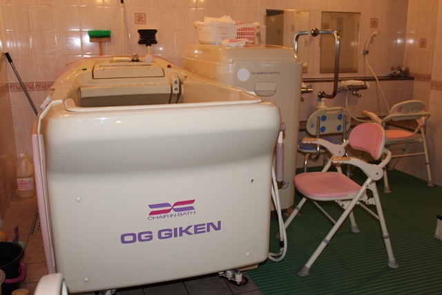 専用の車椅子で入れるお風呂です。